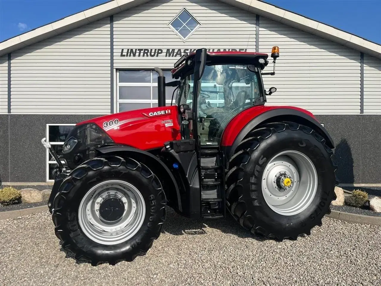 Billede 1 - Case IH Optum 300 CVX Velholdt traktor med det rigtige udstyr