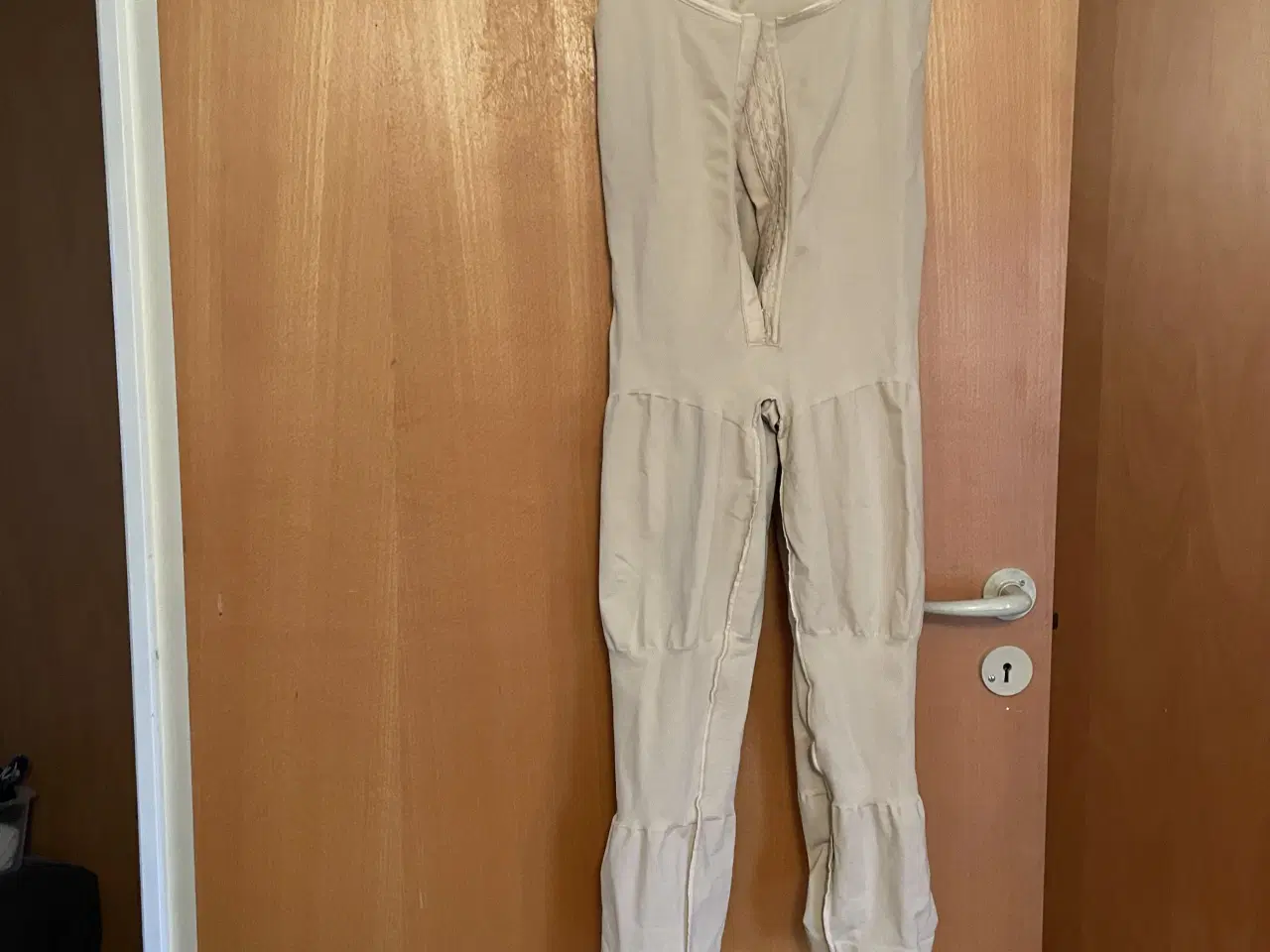 Billede 2 - Compression dragt til efter graviditet eller opera