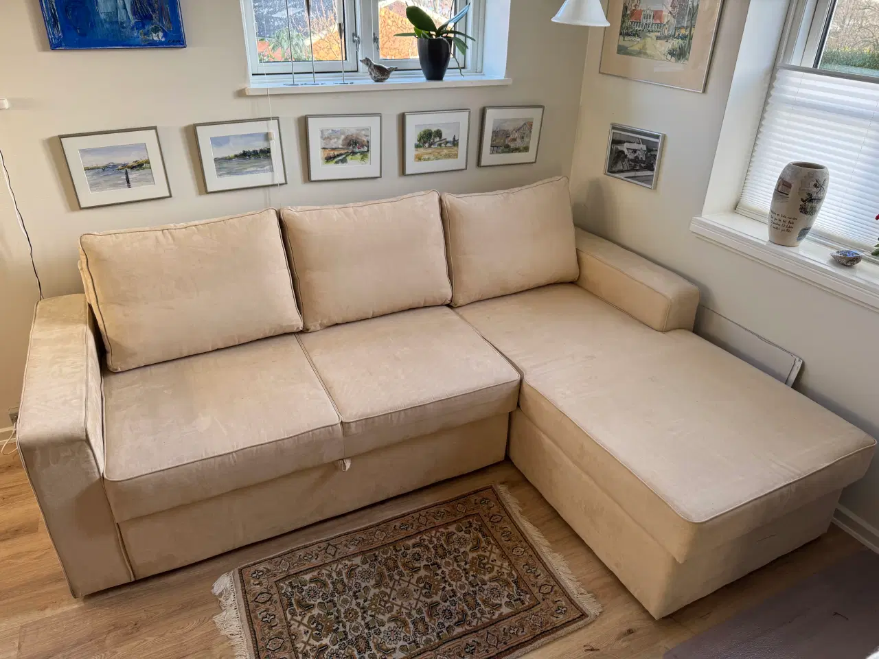 Billede 1 - Vinkelsovesofa med magasin