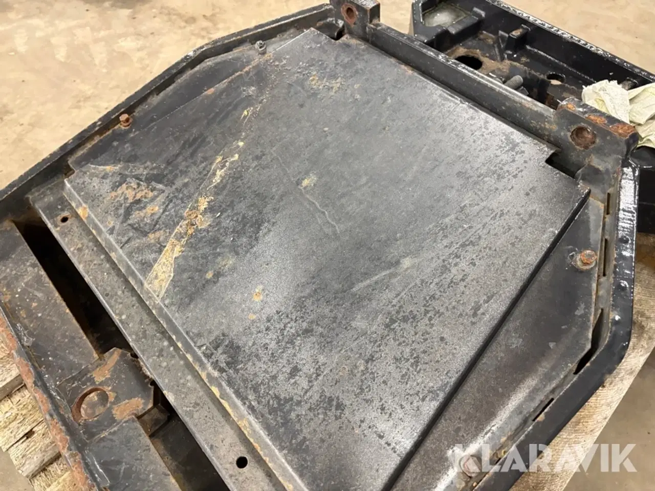 Billede 10 - Basisklods og frontklods - burde passe på valmet