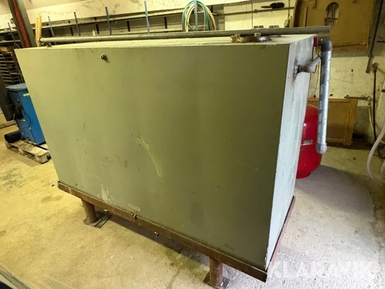 Billede 2 - Akkumuleringstank - 1800 liter