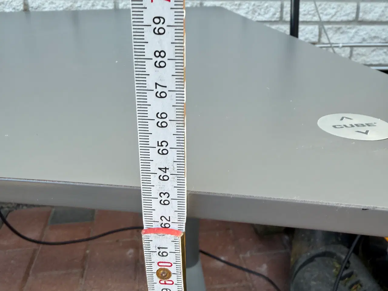 Billede 5 - CUBE hæve/sænke skrivebord. 