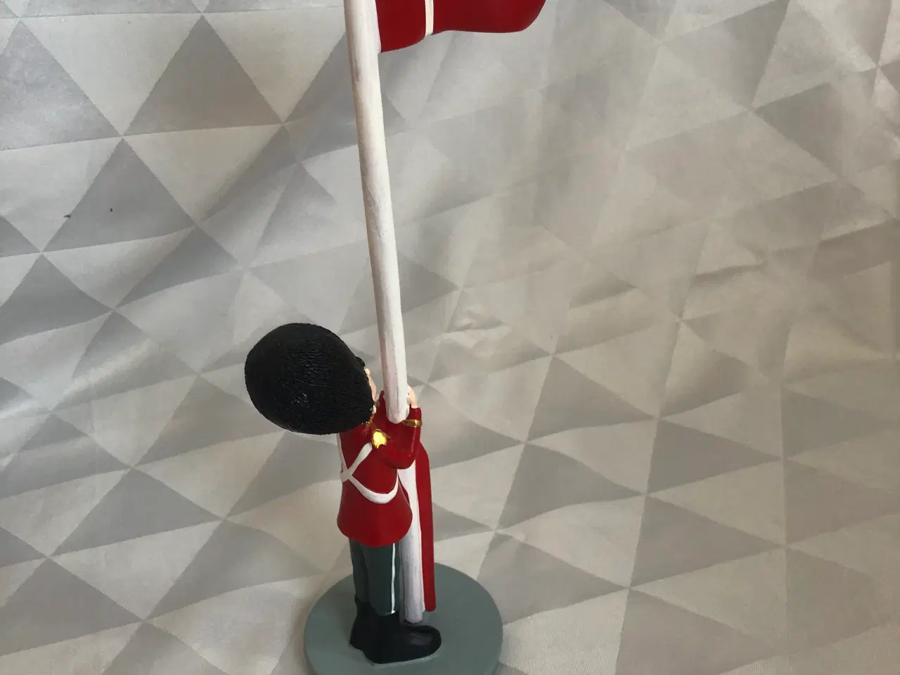 Billede 2 - Soldat med flagstang til fejring/fødselsdag