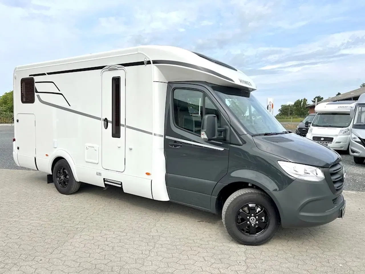 Billede 1 - VOGN 12 | Hymer Tramp S585 | Autocamper udlejes