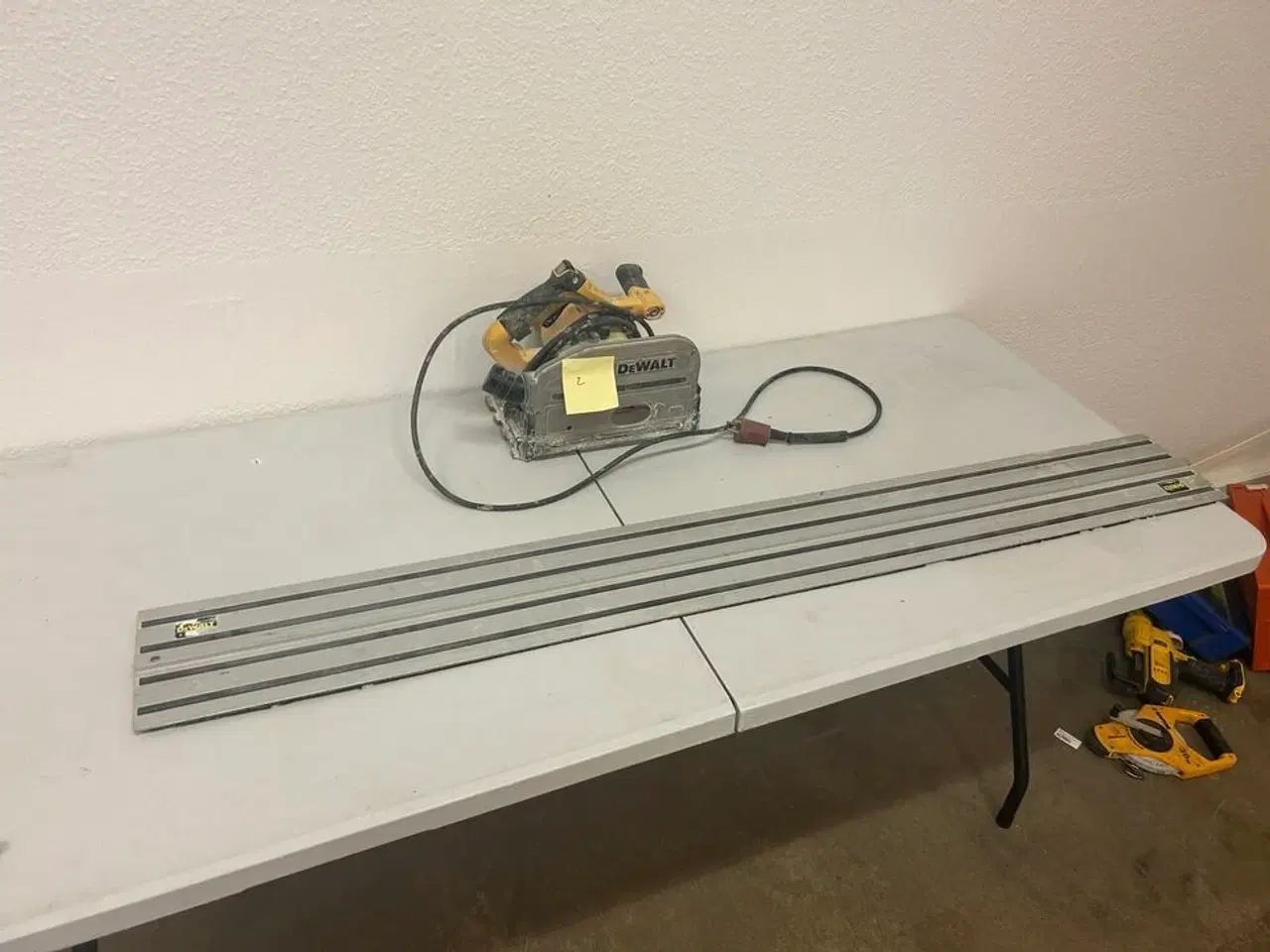 Billede 1 - DEWALT Dyksav DWS520 med skinne