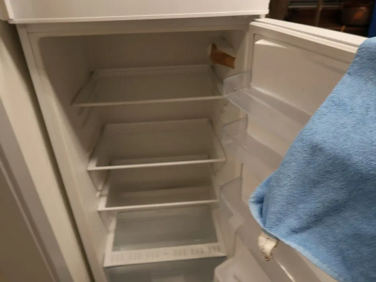 Billede 2 - Køleskab BOSCH KDV32X00