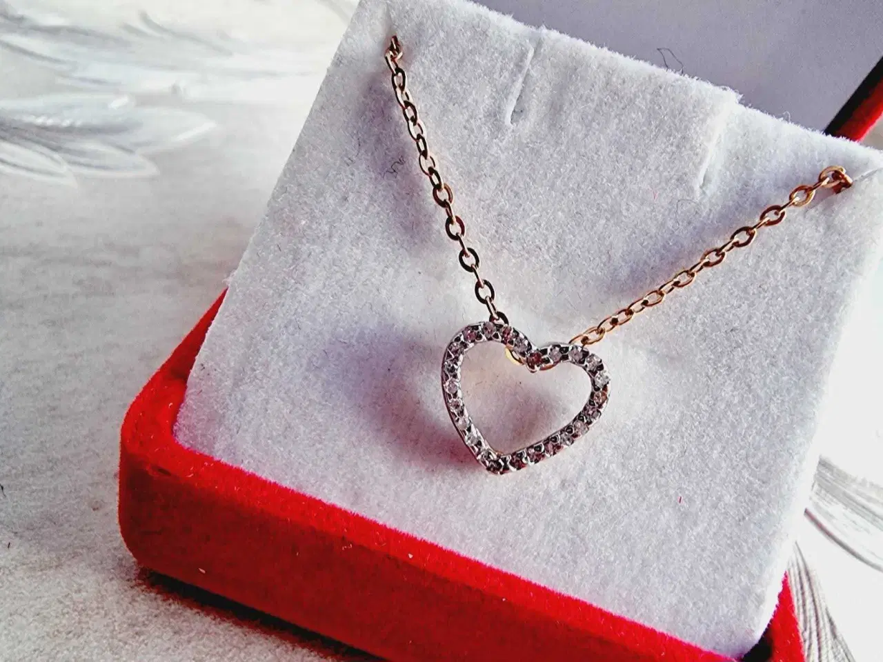 Billede 5 - 14 karat guld kæden & vedhæng m/ 24 stk diamanter