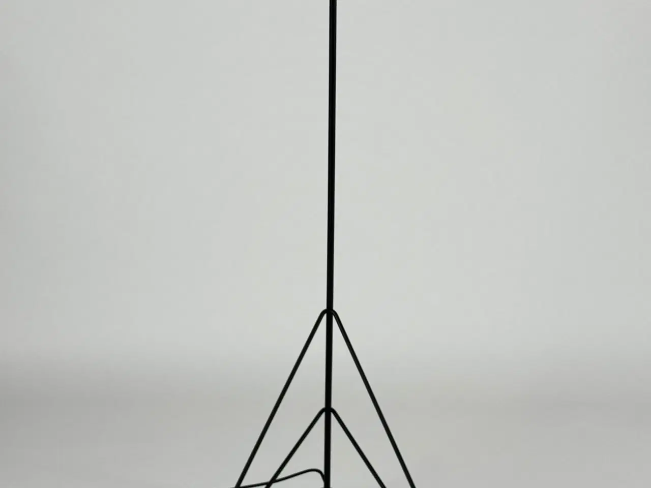 Billede 1 - &tradition Tripod HM8 Lampe – Sort H 134 cm