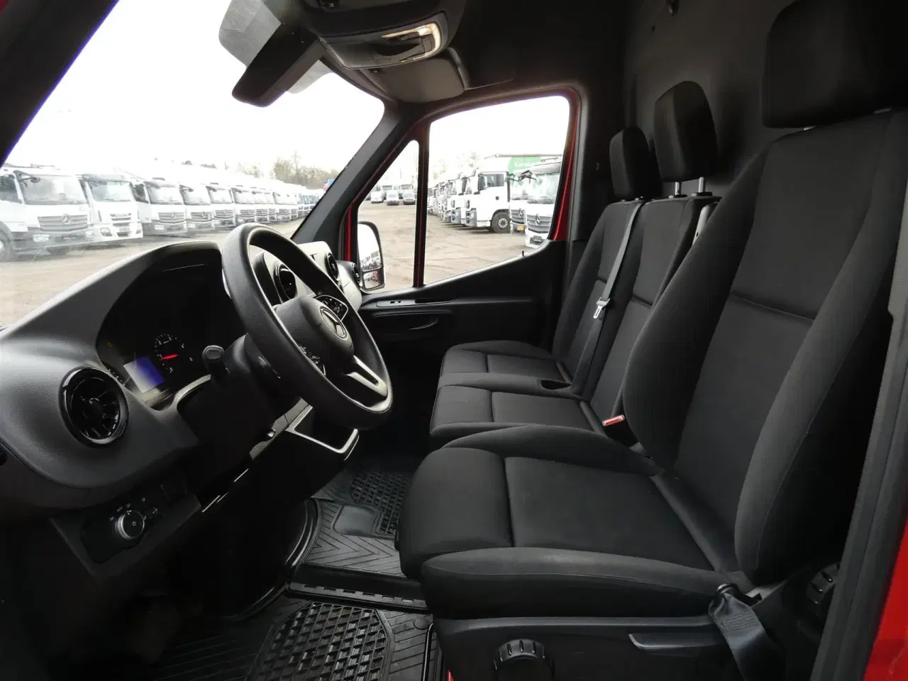 Billede 13 - Mercedes-Benz Sprinter 317 2,0 CDI A2 H2 RWD 9G-Tronic 170HK Van Aut.