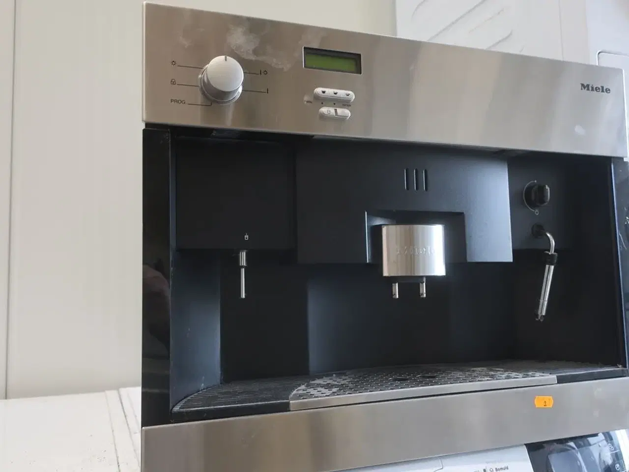 Billede 2 - Indbygnings Kaffemaskine MIELE CVA 620-2