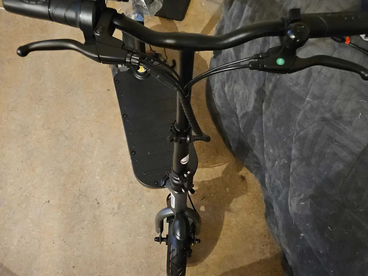 Billede 4 - Helt ny iscooter. Kan køre.25.kmt. men kan stilles