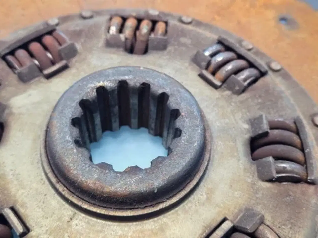 Billede 7 - Cummins 6TAA-8304 Koblingsskive 184429C2