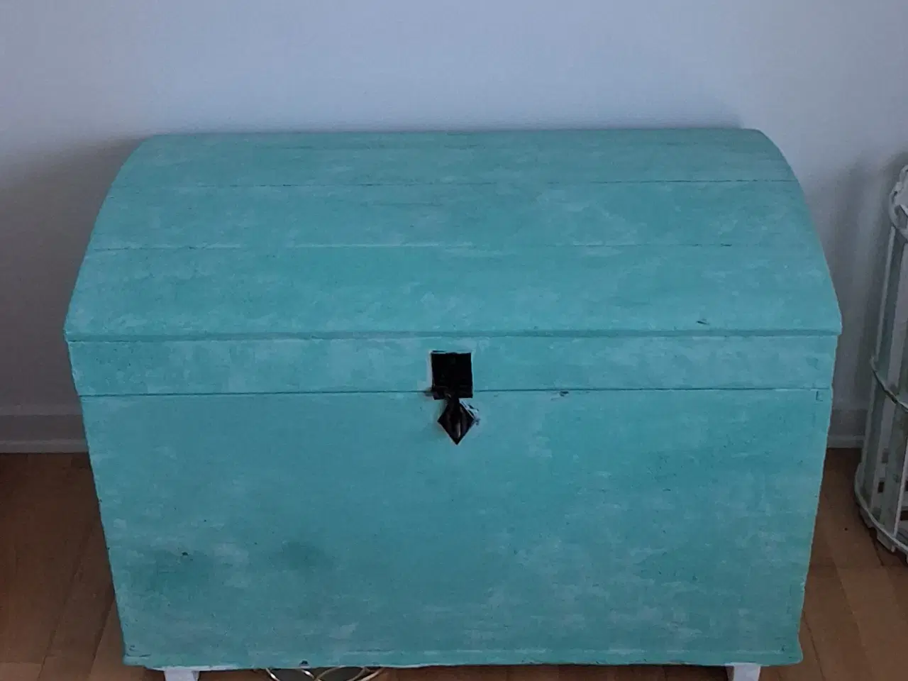 Billede 2 - Smuk, rummelig dragkiste / skænk