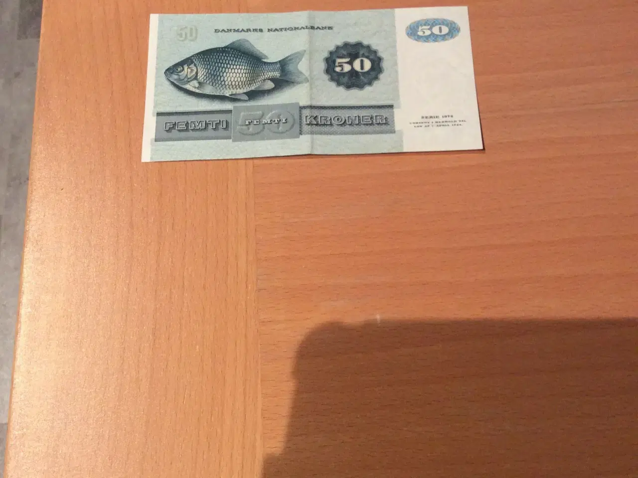 Billede 2 - Flot 50 kr. Den med fisken