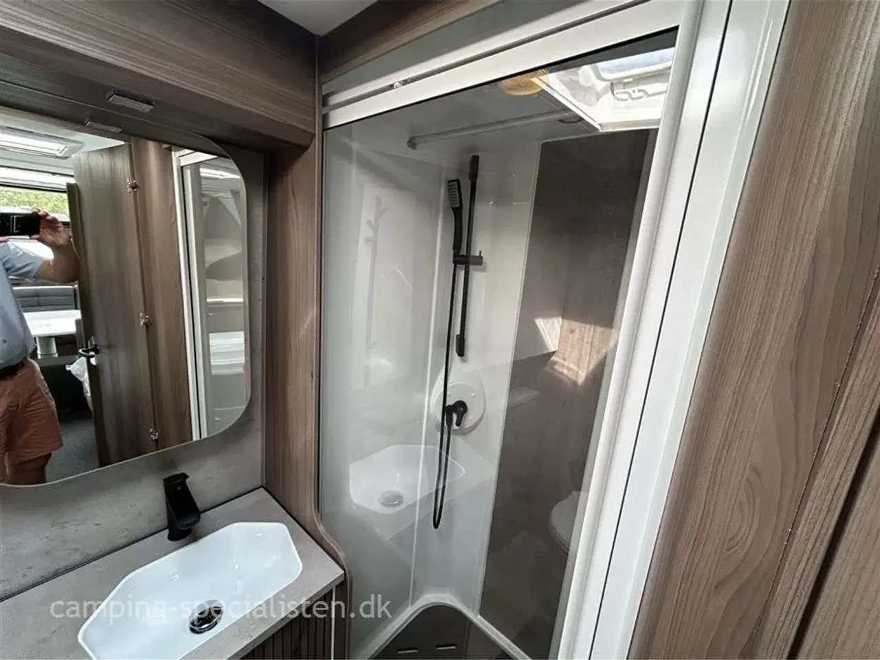 Billede 4 - 2026 - Kabe Imperial 630 E-TDL KS   Kabe Imperial 630 E-TDL KS 2026 - kan snart ses nu hos Camping-Specialisten.dk