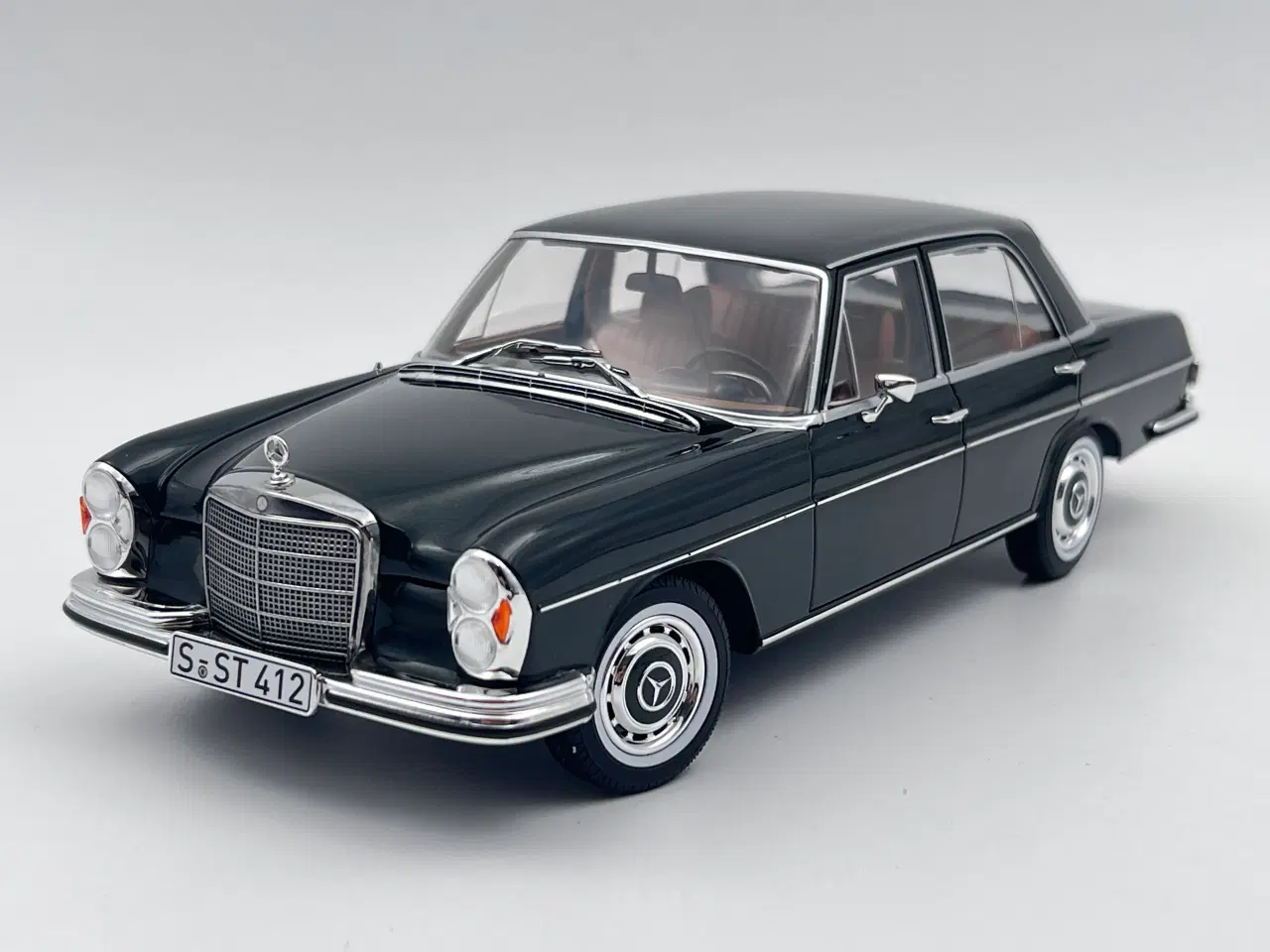 Billede 1 - 1968 Mercedes-Benz 280 SE Limousine - 1:18