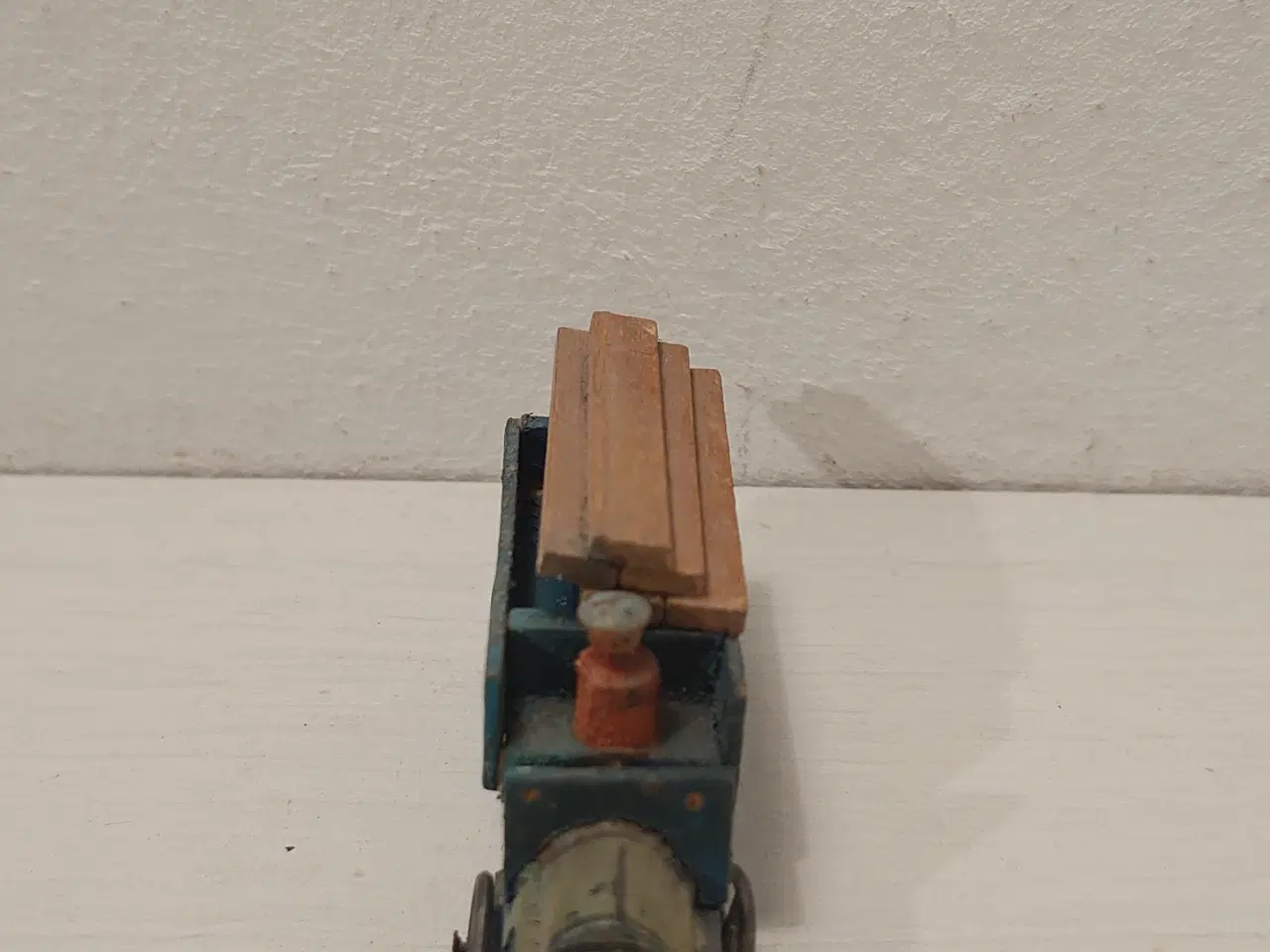 Billede 3 - Erzgebirge. lastbil m. tømmer og pers.Ca 1920