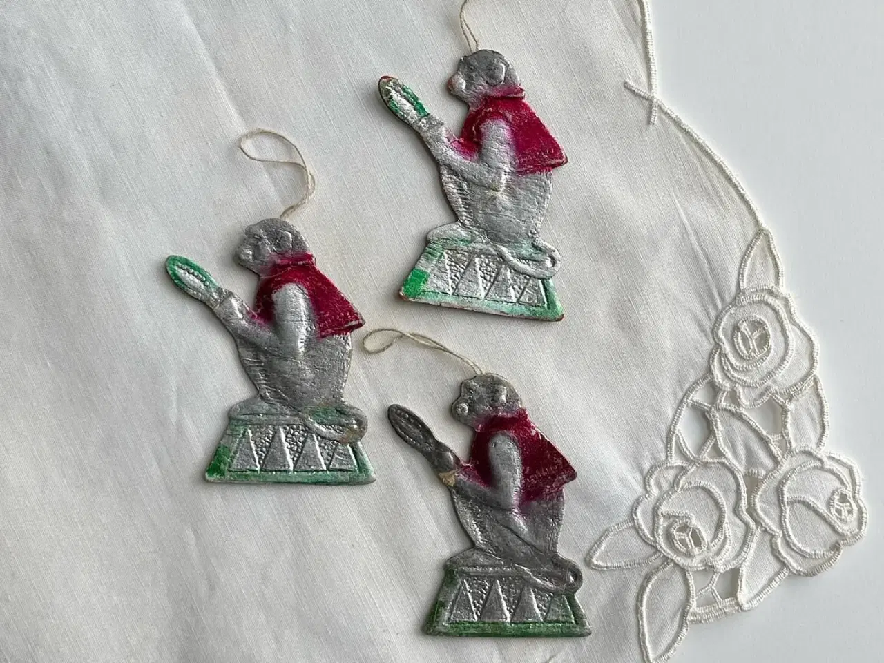 Billede 2 - Sovjetisk pappynt, aber, 3 stk samlet