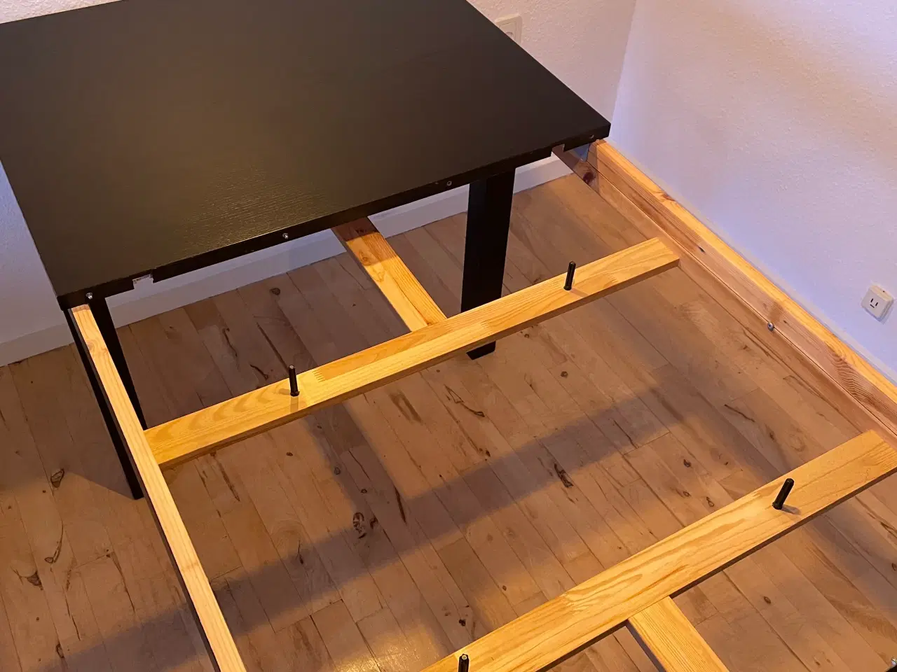 Billede 2 - Spisebord med forlængere