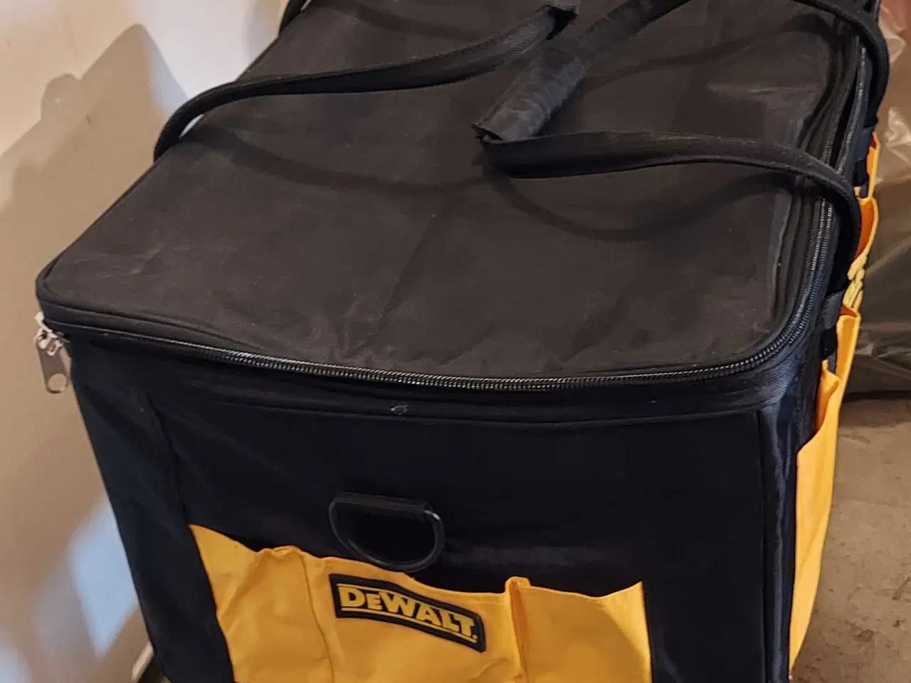 Billede 2 - Dewalt værktøj/maskin taske