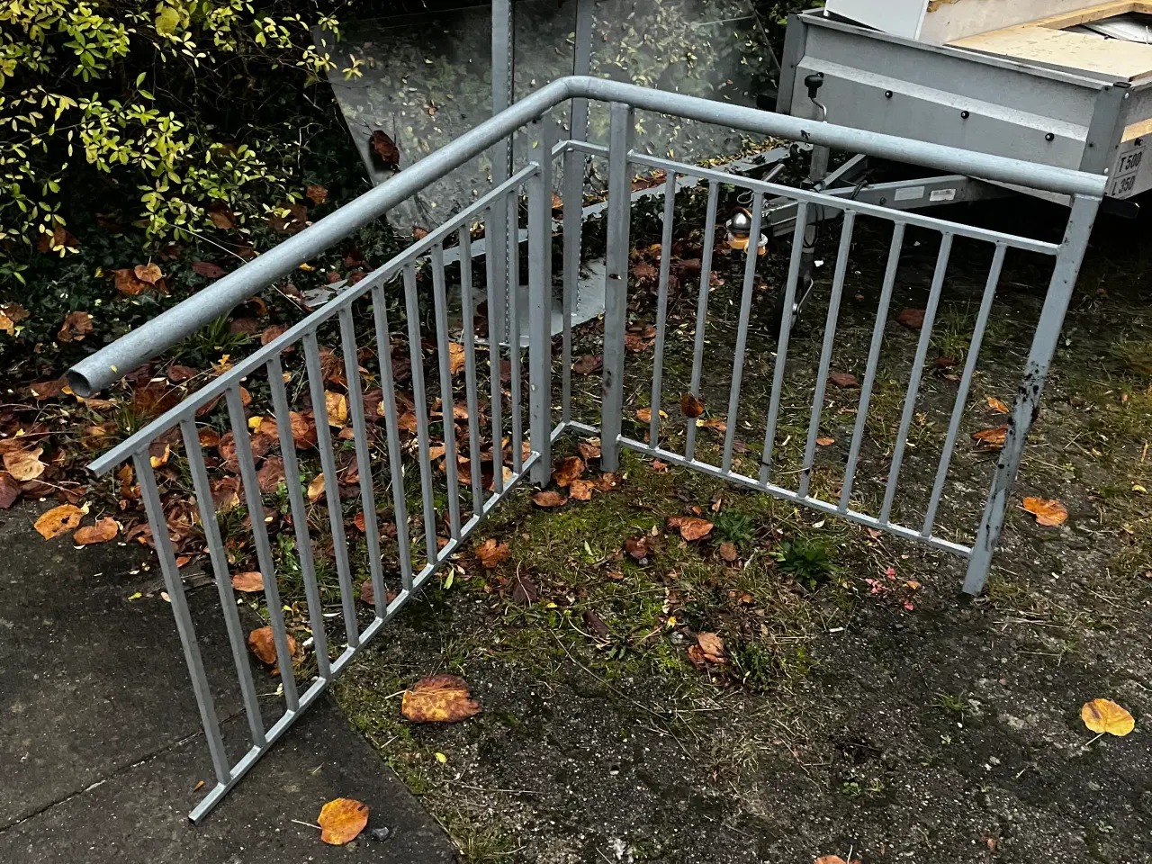 Billede 2 - Galvaniseret gelænder i vinkel