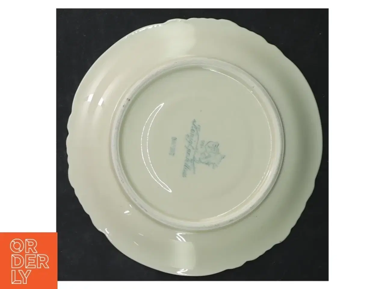 Billede 4 - Dekorative porcelænstallerkener 4 stk (str. Ø. 13 cm. 4 styk)