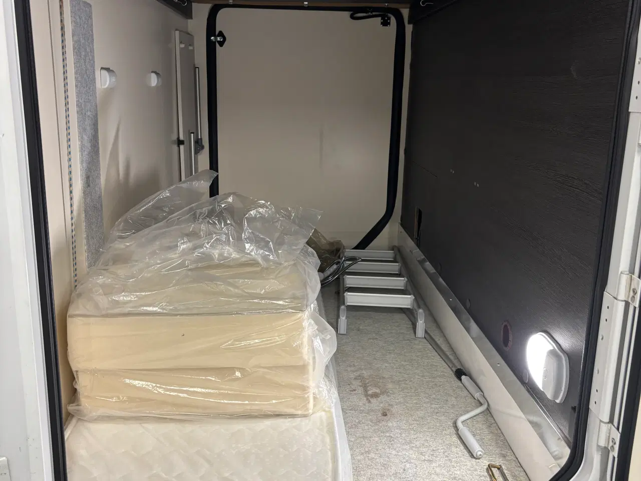 Billede 3 - Autocamper til salg - Roller Team 285 P Kronos