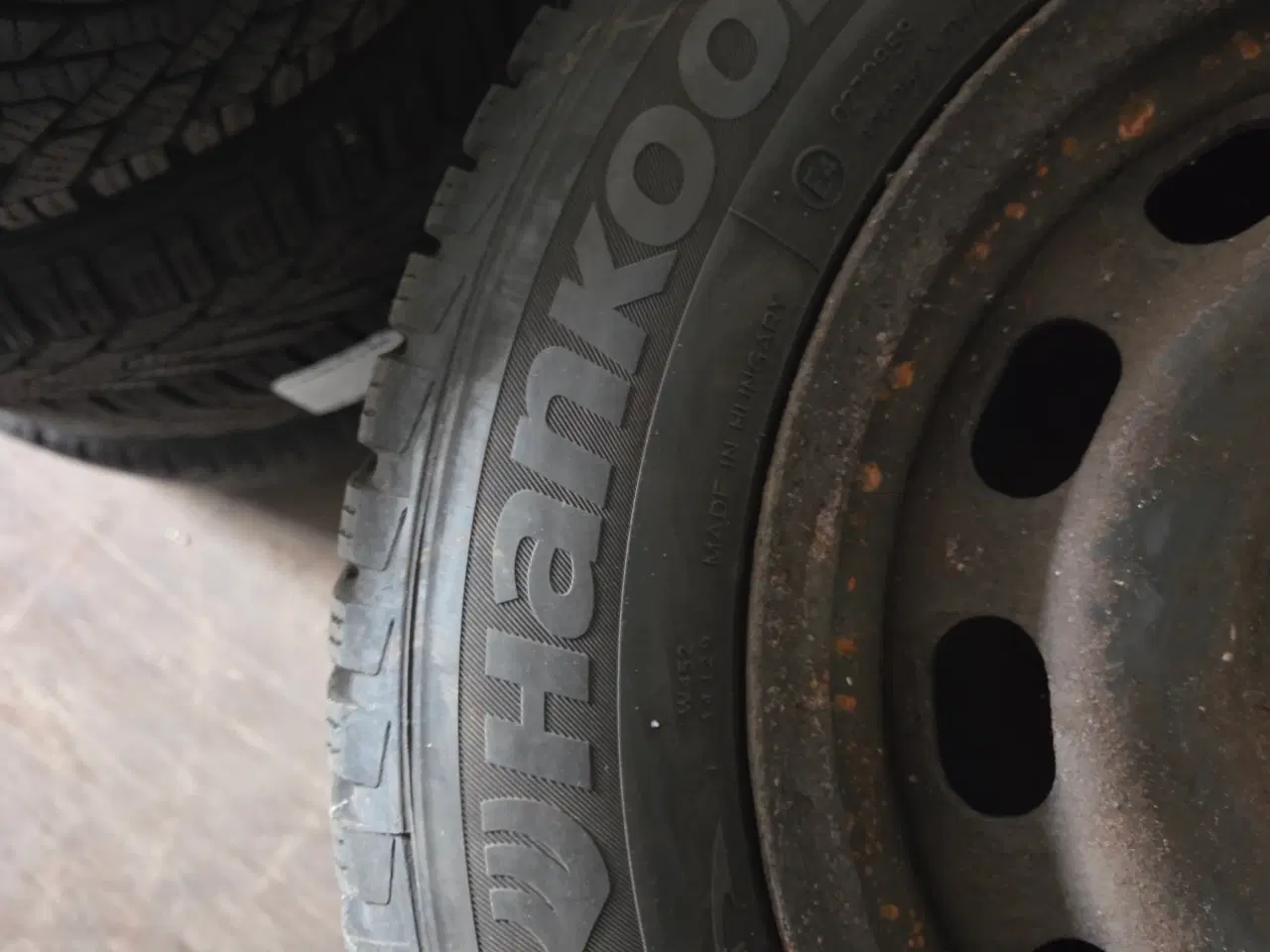 Billede 3 - Fælge med dæk