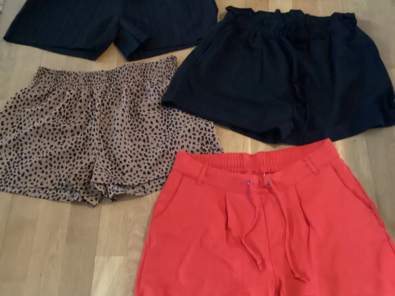 Billede 6 - Dametøjs pakke. 