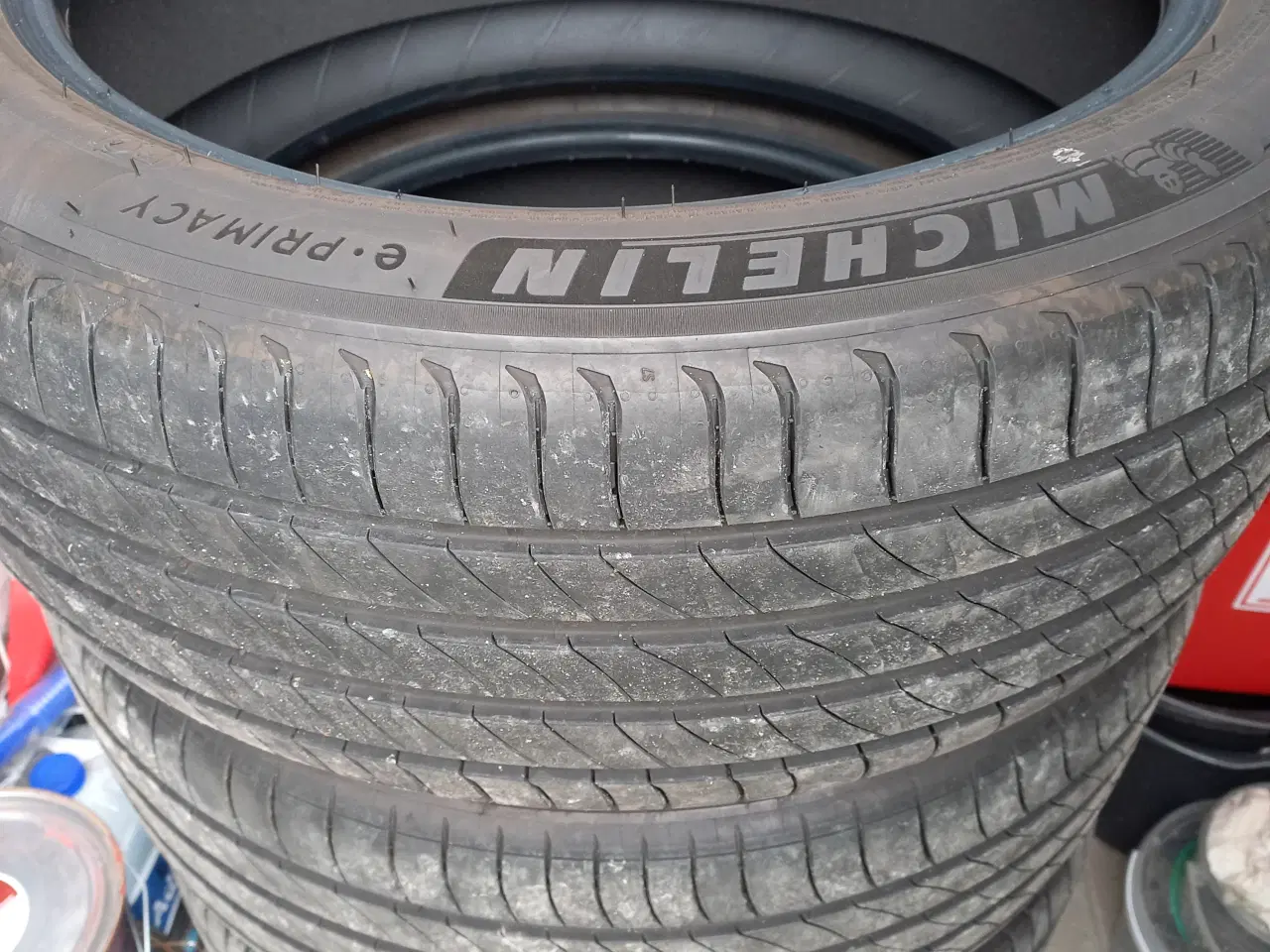 Billede 3 - Michelin e-primacy 245/45-19 Sommerdæk