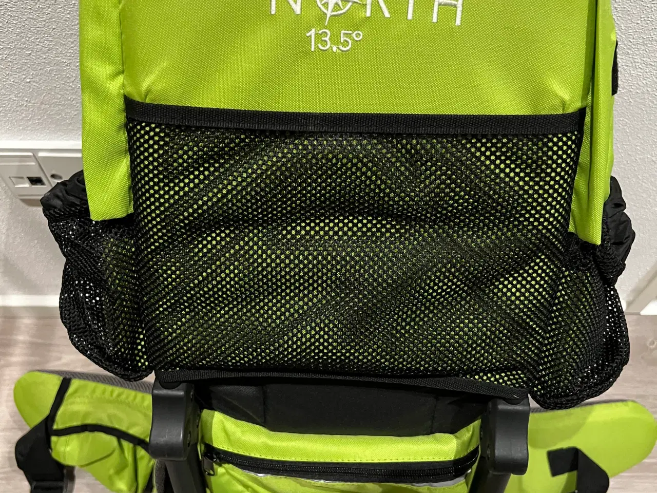 Billede 4 - Flot praktisk limefarvet bærestol fra North 13.5