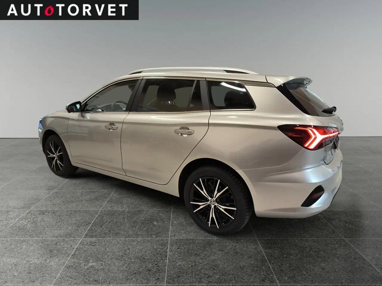 Billede 4 - MG 5  Luxury