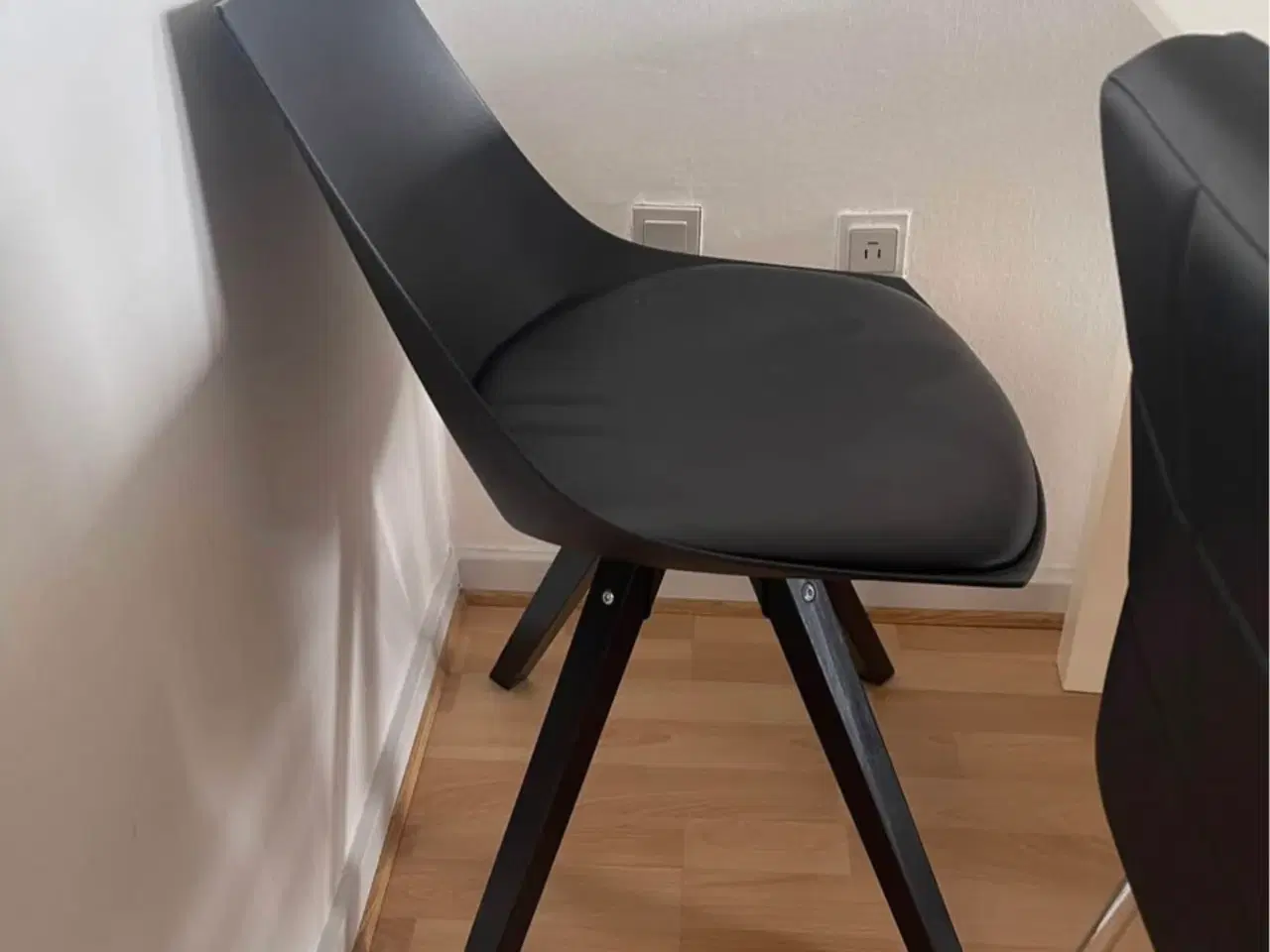 Billede 4 - Flytter salg 3 stk 75kr 