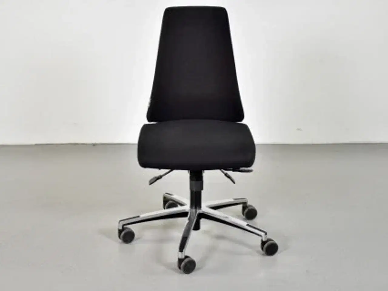 Billede 1 - Duba b8 kontorstol med høj ryg, sort polster og blankt stel