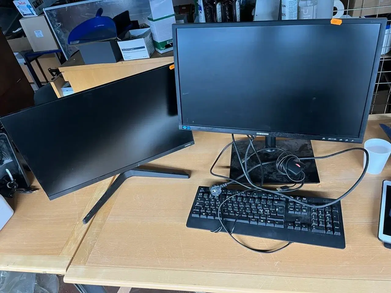 Billede 1 - 2 stk. 24" PC Skærm SAMSUNG + 1 Tastatur LENOVO
