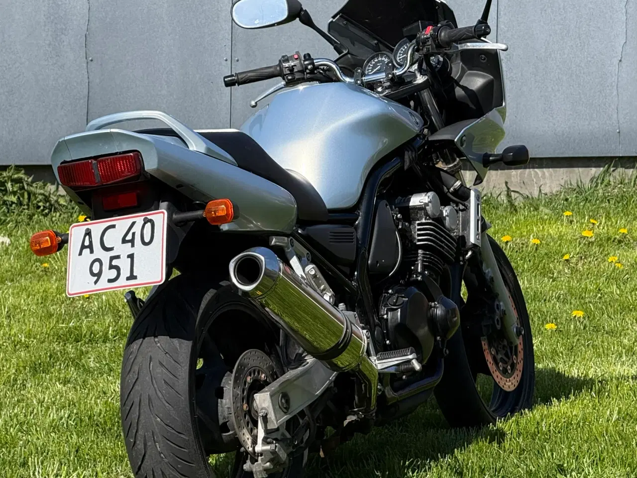 Billede 4 - Nysynet Yamaha FZS 600 Fazer, 95 hk, 2003