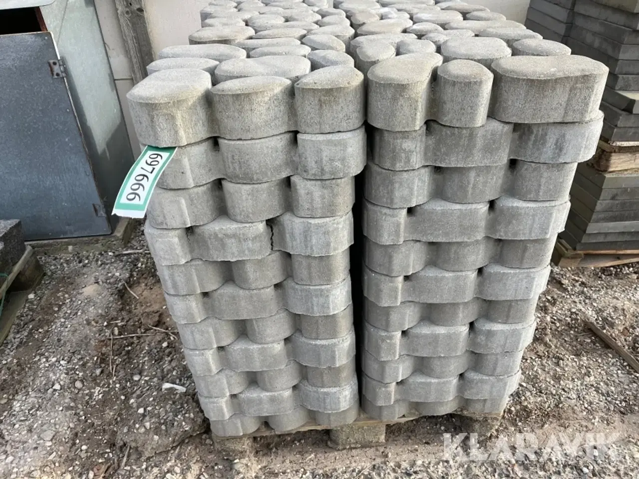 Billede 3 - Græsarmering med pigsten look Farum Beton - 66 styk