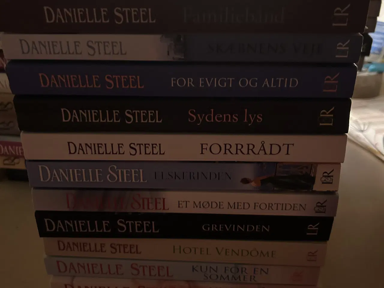 Billede 5 - Danielle Steel bøger