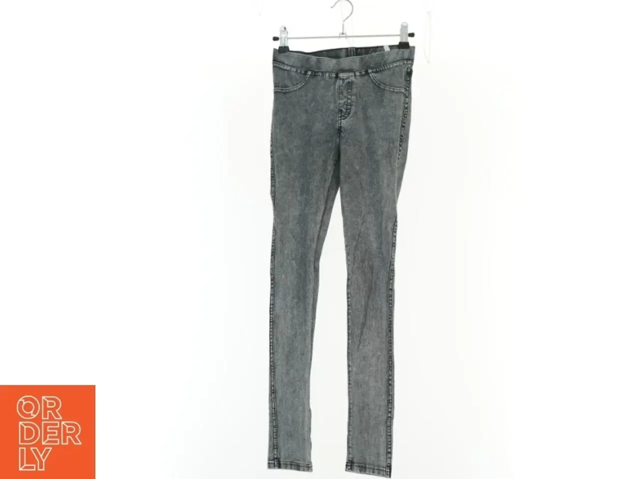 Billede 1 - Jeans fra H&M (str. 152 cm)