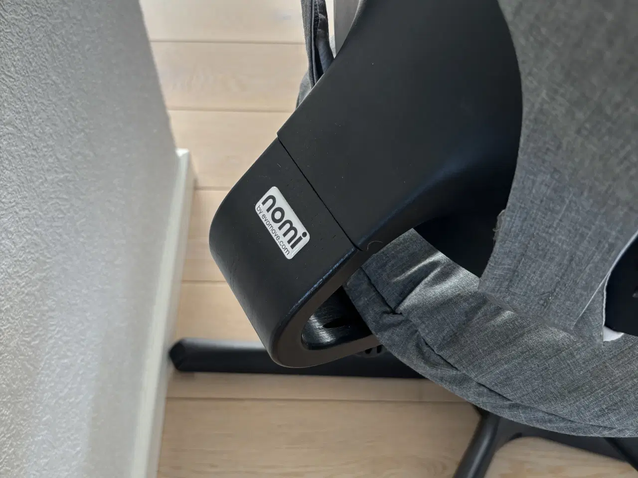 Billede 3 - Stokke Nomi stol m/bøjle og hynde