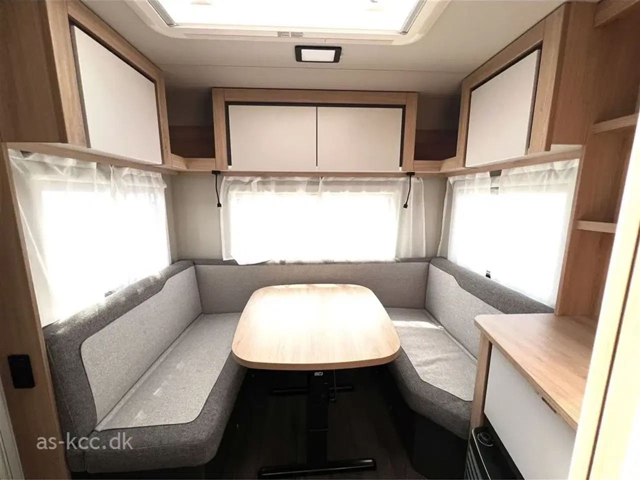 Billede 10 - 2025 - Knaus Sport 460 EU   Knaus Sport 460 EU - splinternyt interiør!
