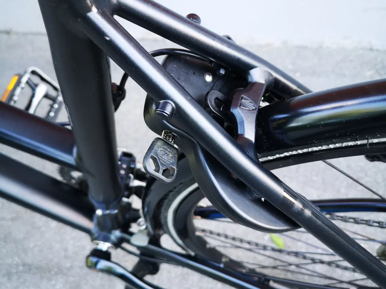 Billede 6 - Cykel Trek Zektor 2 Stagger Black 2018 Hybrid bike