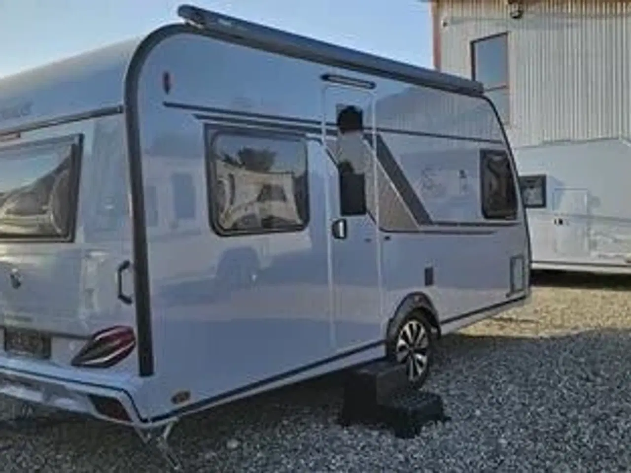 Billede 3 - Knaus Südwind 60 Years 450 FU - FORÅRSTILBUD - Mover Kr: 1.- Spar 18.698