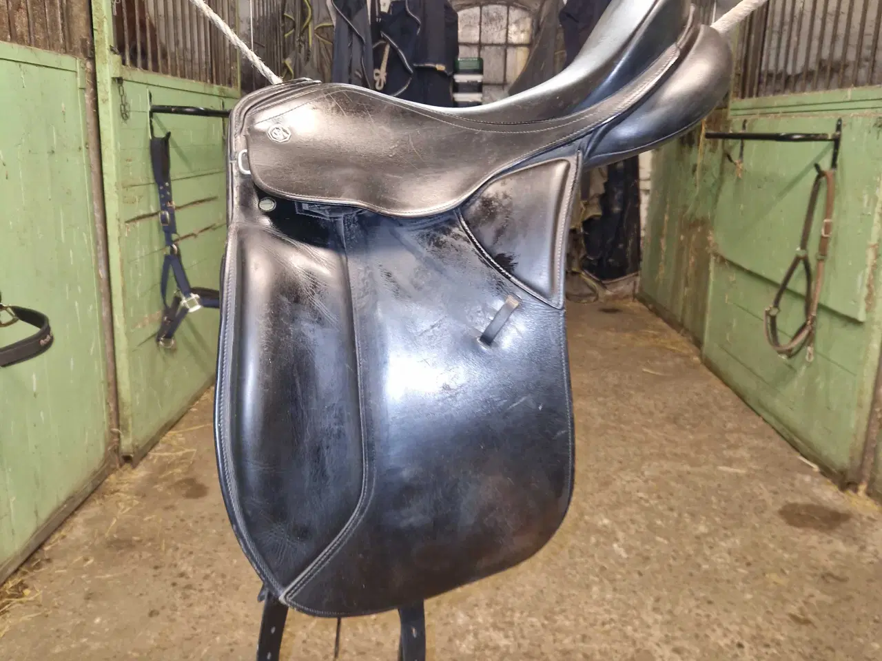 Billede 1 - Fin og flot Ældre dressursadel