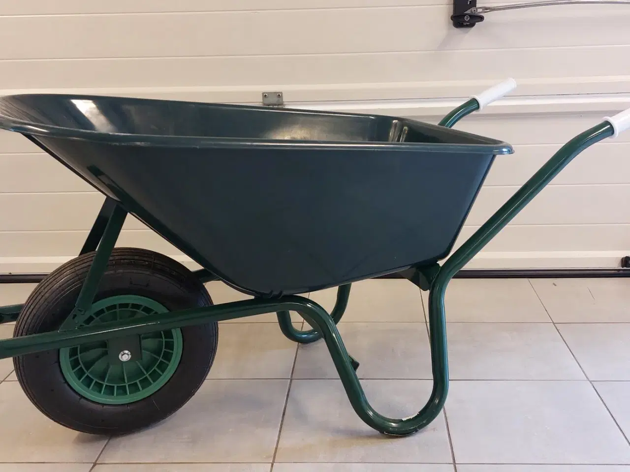 Billede 1 - Grøn Multibør 100 liter fra Land&Fritid - Helt ny