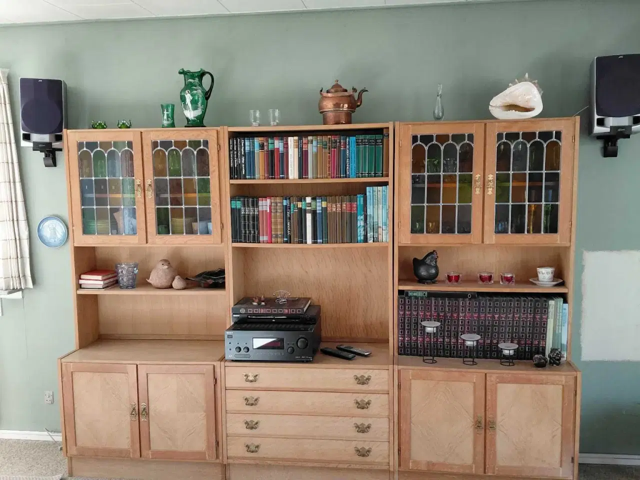 Billede 1 - Reolsystem i afsyret eg