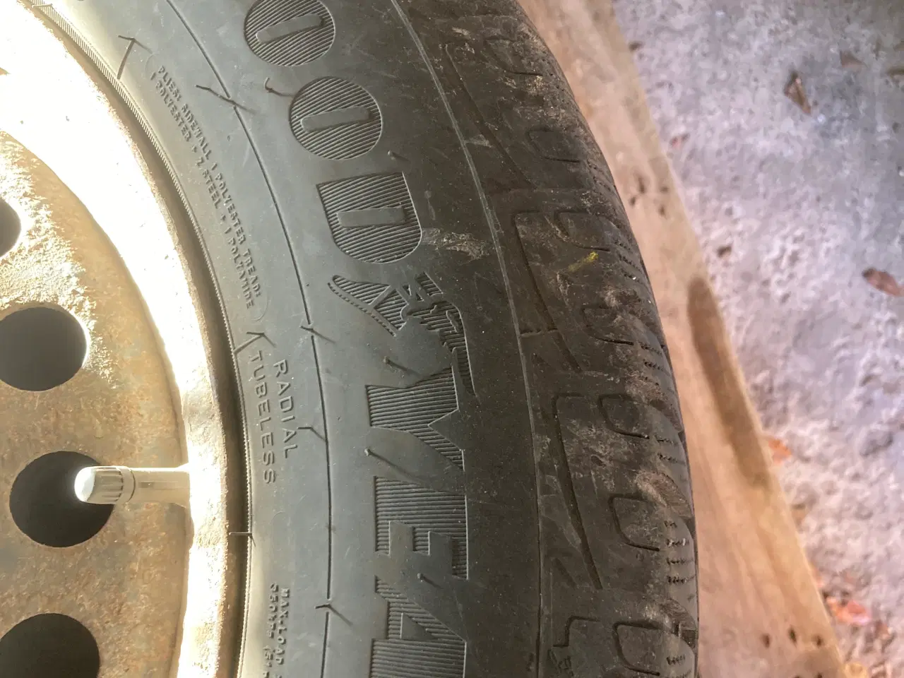 Billede 3 - 4 vinterdæk 215 / 65 R16