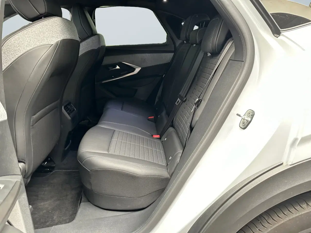 Billede 14 - Peugeot e-3008 77 Allure