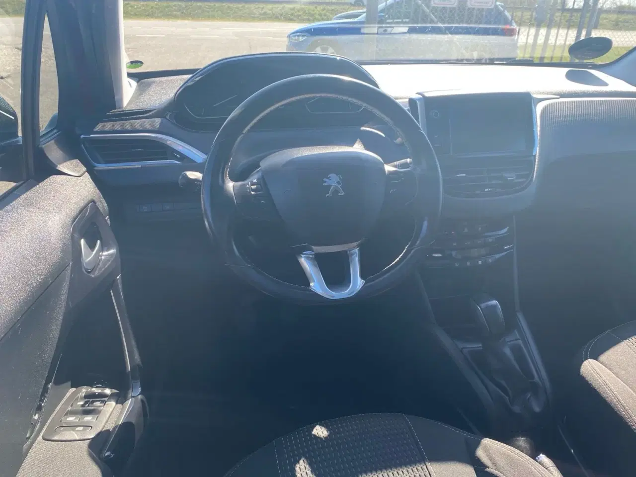 Billede 10 - Peugeot 208 1,6 BlueHDi Allure Sky 100HK 5d