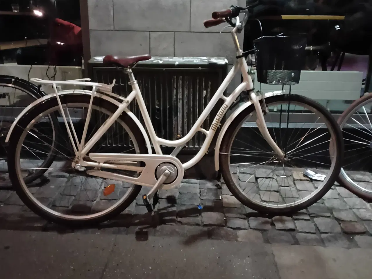 Billede 2 -  Dame cykel. Udsalg yderst godt tilbud. 